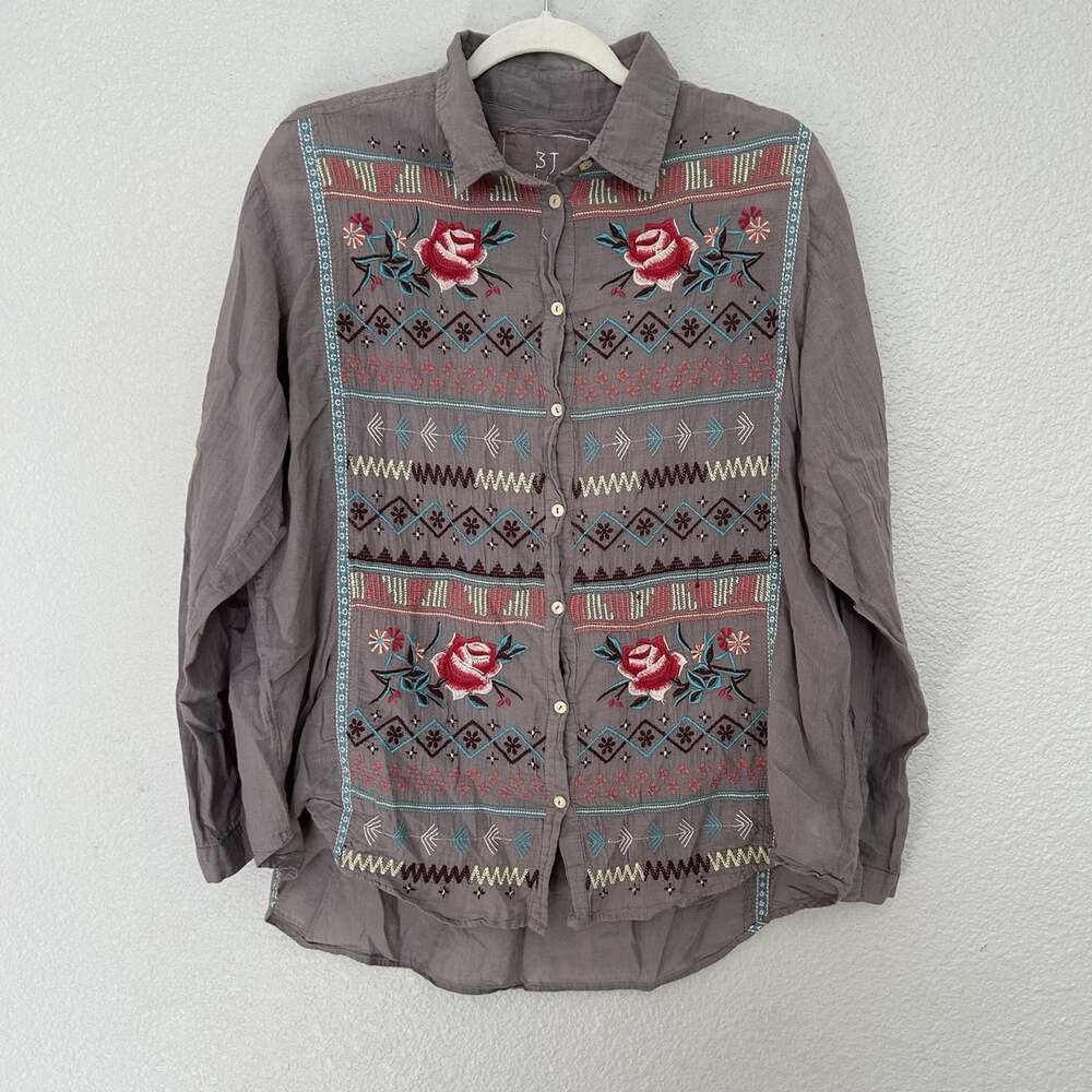 Johnny Was Women's Lightweight Boho ButtonDown Blouse with Embroidery Size Large